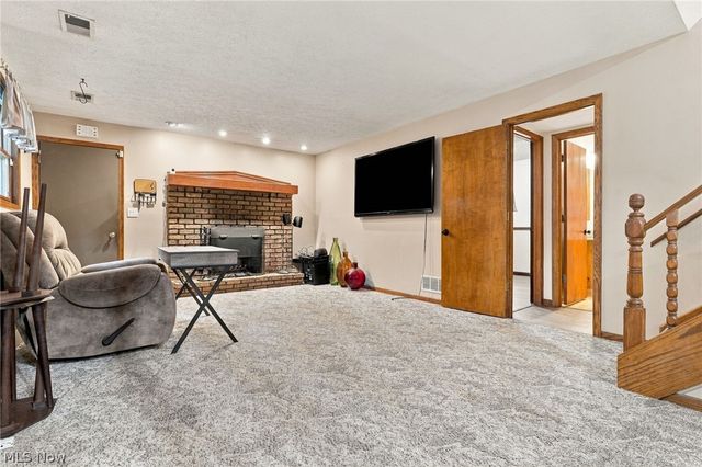 3855 Westlynn Avenue NW, Massillon, OH 44646