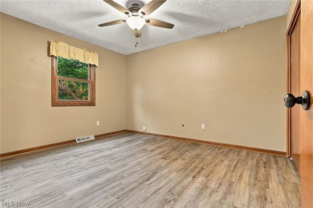 3855 Westlynn Avenue NW, Massillon, OH 44646