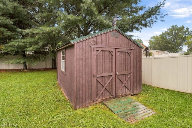 3855 Westlynn Avenue NW, Massillon, OH 44646