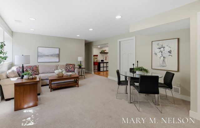 5705 Kenstyn Drive Sw, City Of Wyoming, MI 49418