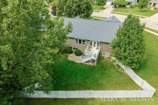 5705 Kenstyn Drive Sw, City Of Wyoming, MI 49418