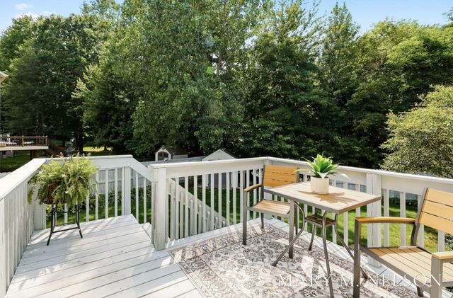 5705 Kenstyn Drive Sw, City Of Wyoming, MI 49418
