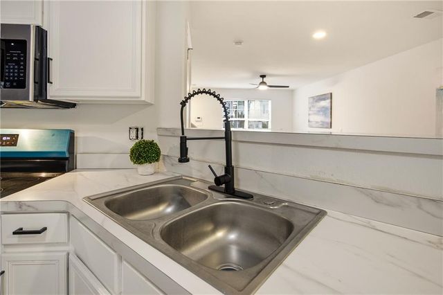 1955 Shawn Wayne Circle SE, Atlanta, GA 30316