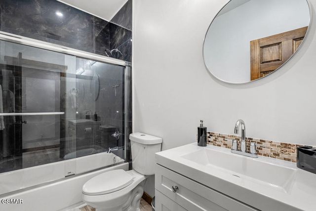 611 IVY Road, Gatlinburg, TN 37738