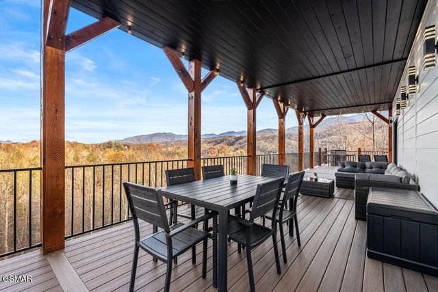 611 IVY Road, Gatlinburg, TN 37738