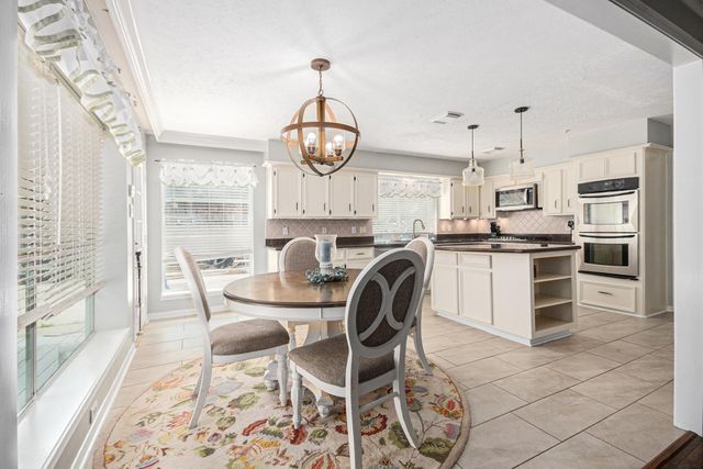 2128 Wimbleton Court, Pearland, TX 77581