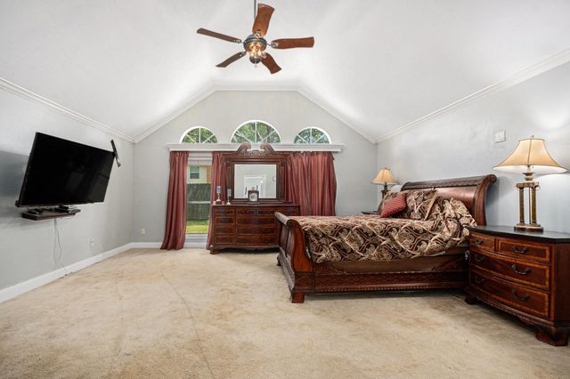 2128 Wimbleton Court, Pearland, TX 77581