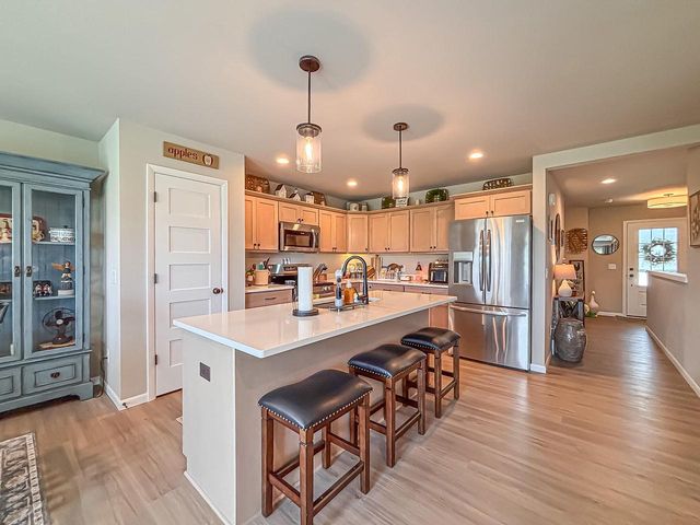 957 Elderberry ROAD, Oconomowoc, WI 53066