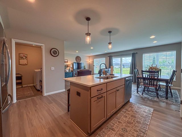 957 Elderberry ROAD, Oconomowoc, WI 53066