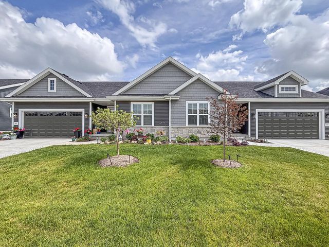 957 Elderberry ROAD, Oconomowoc, WI 53066