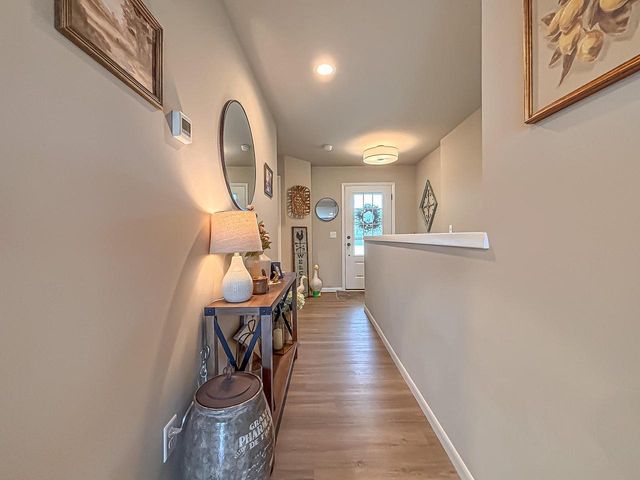 957 Elderberry ROAD, Oconomowoc, WI 53066