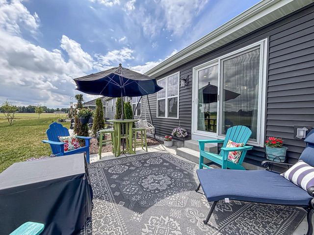 957 Elderberry ROAD, Oconomowoc, WI 53066