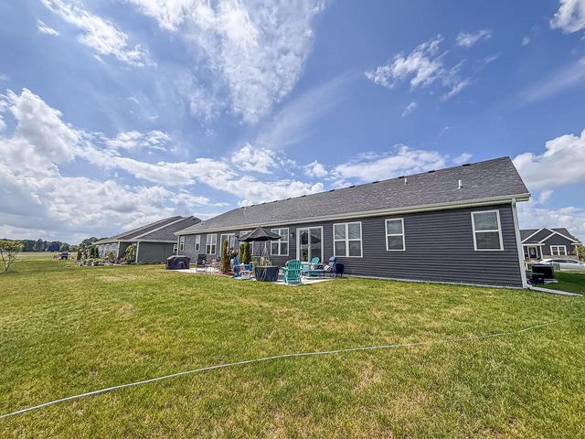 957 Elderberry ROAD, Oconomowoc, WI 53066