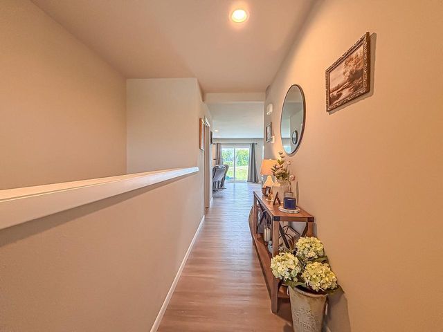 957 Elderberry ROAD, Oconomowoc, WI 53066