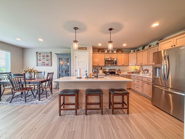 957 Elderberry ROAD, Oconomowoc, WI 53066