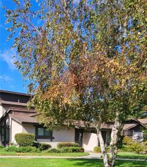 7552 Corbin Avenue 4, Reseda, CA 91335