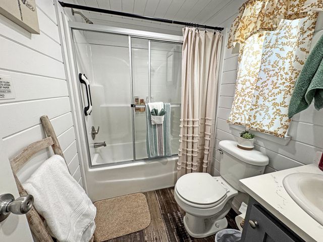 103 Thomas Rd, Dover, TN 37058