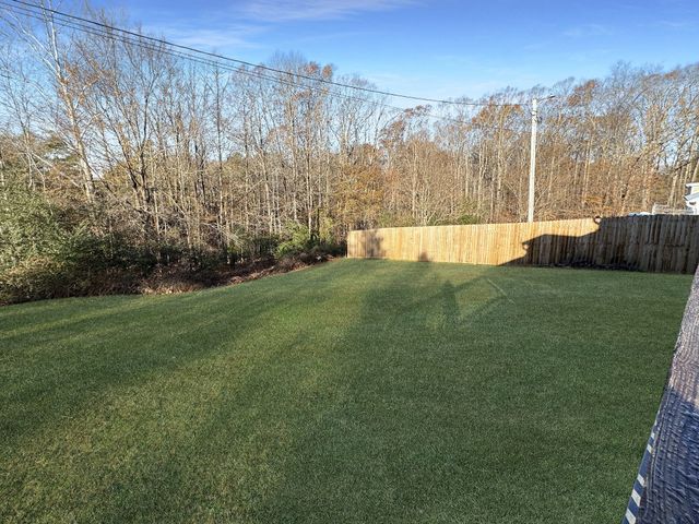 103 Thomas Rd, Dover, TN 37058