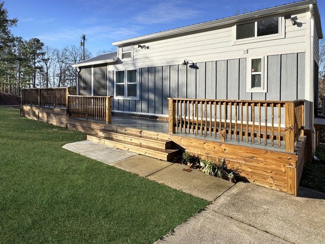 103 Thomas Rd, Dover, TN 37058