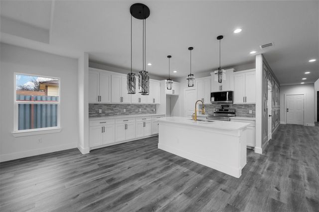 3051 Michigan Avenue, Dallas, TX 75216