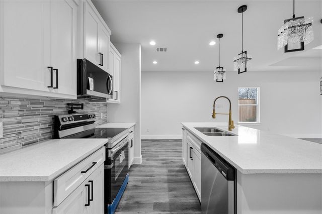 3051 Michigan Avenue, Dallas, TX 75216