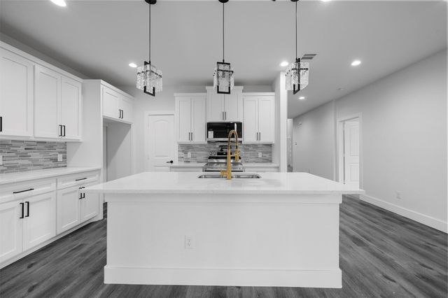 3051 Michigan Avenue, Dallas, TX 75216