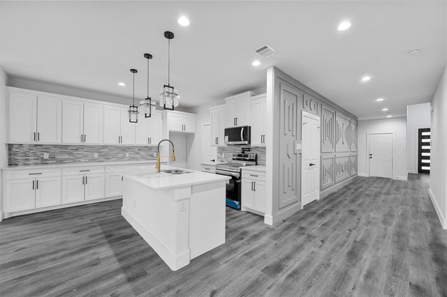 3051 Michigan Avenue, Dallas, TX 75216