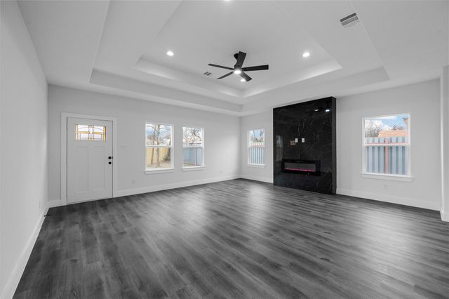3051 Michigan Avenue, Dallas, TX 75216