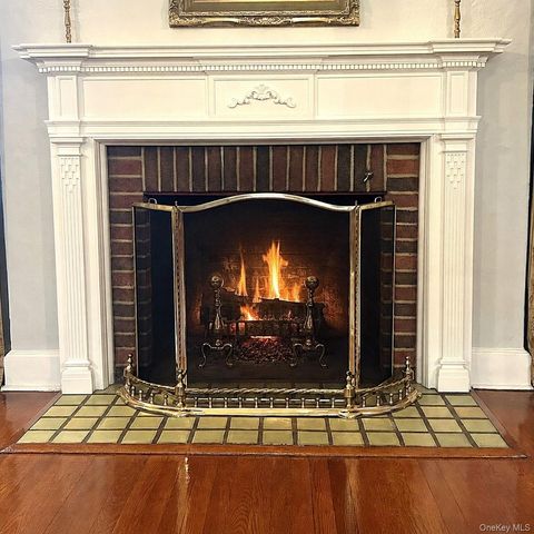 130 E Cedar Street, Fleetwood, NY 10552