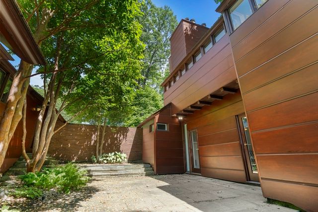 331 Heath Street, Brookline, MA 02467