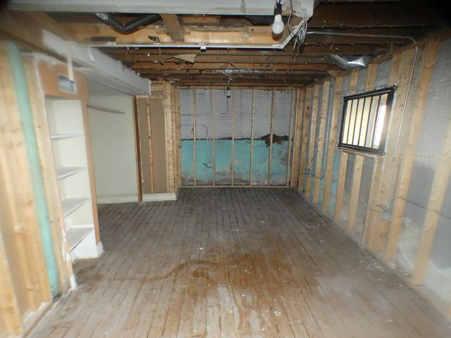 8242 S Honore Street, Chicago, IL 60620