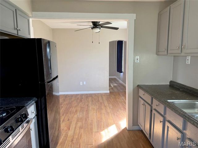 217 W Arlee Avenue, St Louis, MO 63125