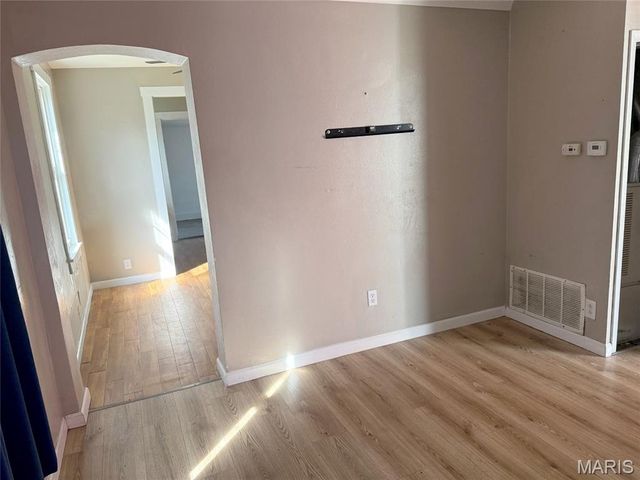 217 W Arlee Avenue, St Louis, MO 63125