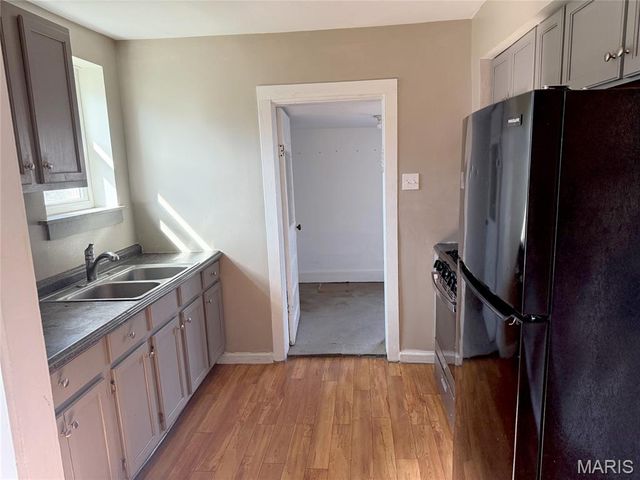 217 W Arlee Avenue, St Louis, MO 63125