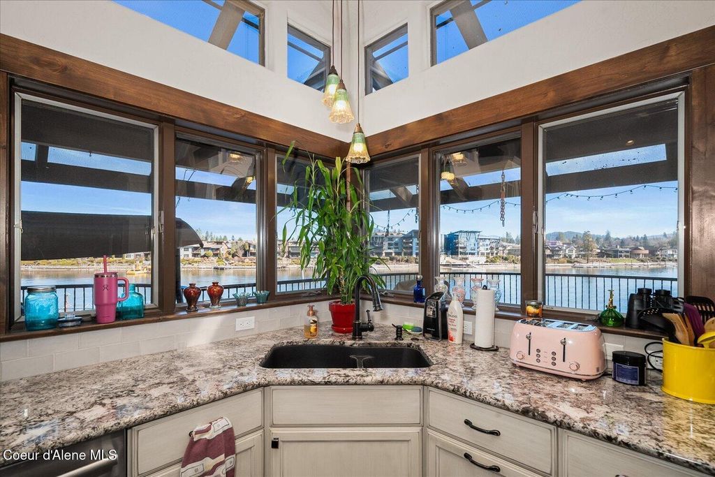 544 S Stewart CT, Coeur d'Alene, ID 83814 photo 18