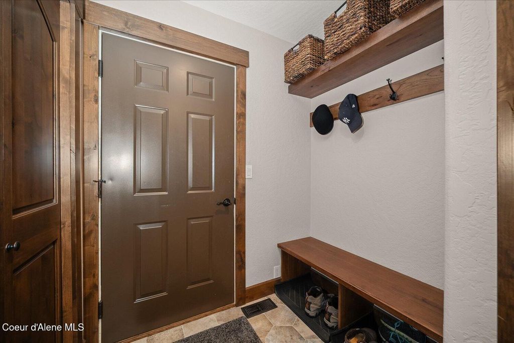 544 S Stewart CT, Coeur d'Alene, ID 83814 photo 56