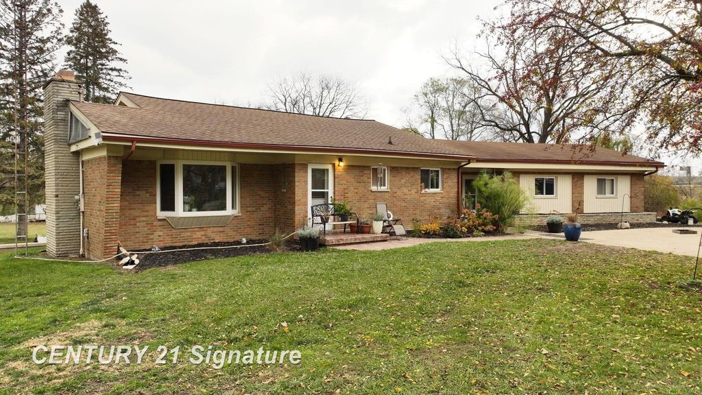 3435 Swartz Street, Flint Twp, MI 48507