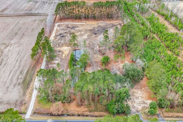 3930 Red Bluff Rd., Loris, SC 29569