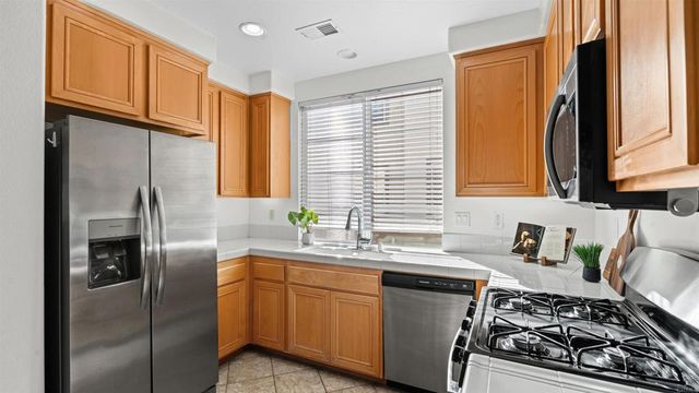 1280 Haglar Way 2, Chula Vista, CA 91913