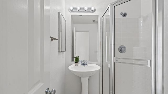 1280 Haglar Way 2, Chula Vista, CA 91913