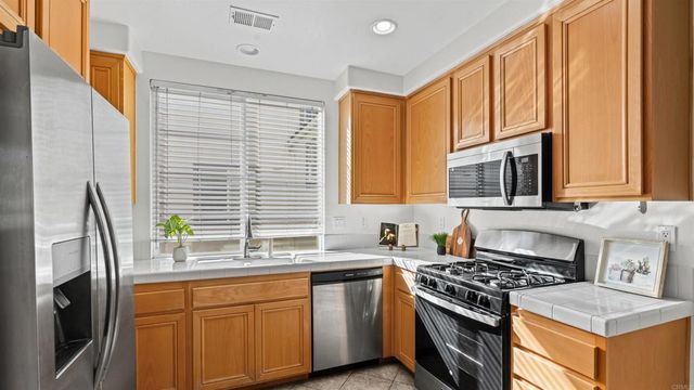 1280 Haglar Way 2, Chula Vista, CA 91913