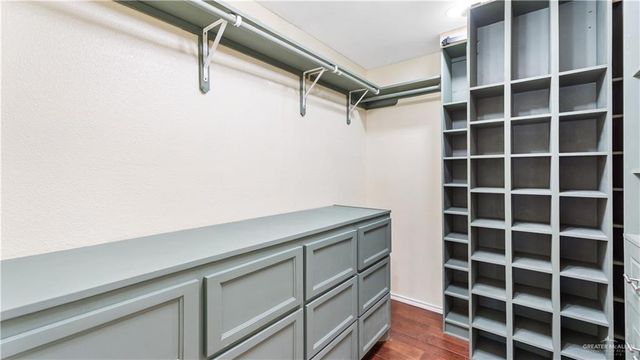 4224 Country Colony Street, Edinburg, TX 78541