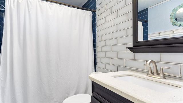 4224 Country Colony Street, Edinburg, TX 78541