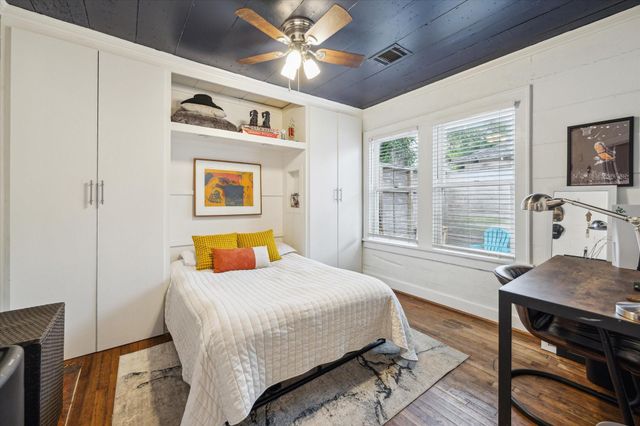 548 Granberry Street, Houston, TX 77007