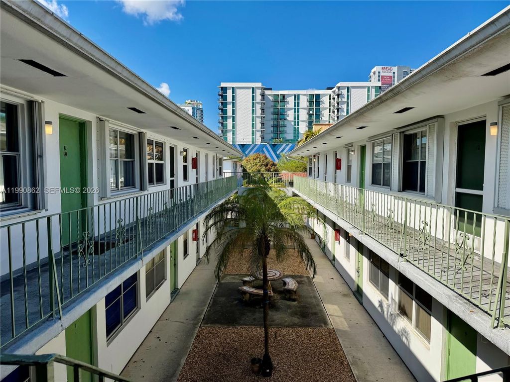 1824 Monroe St 11, Hollywood, FL 33020