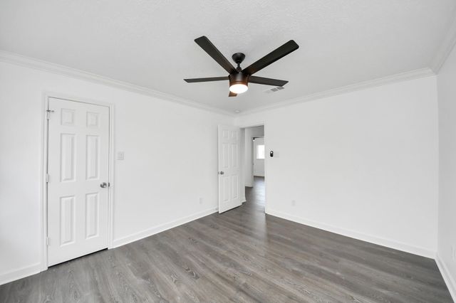 9026 S Ferndale Place Drive, Houston, TX 77064
