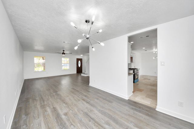 9026 S Ferndale Place Drive, Houston, TX 77064