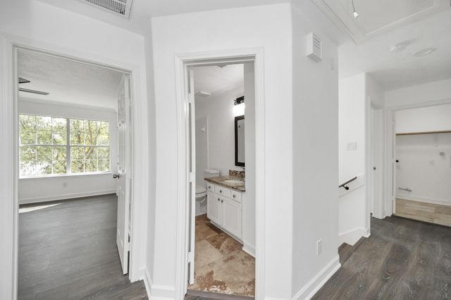 9026 S Ferndale Place Drive, Houston, TX 77064