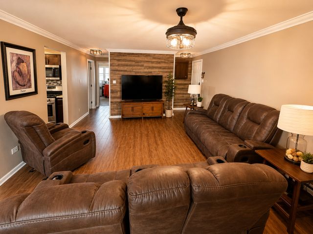 7101 98th Street 301, Chicago Ridge, IL 60415