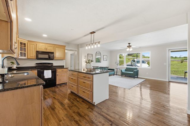 8228 Pine Ridge Road, Ooltewah, TN 37363